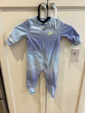 Nike Baby Tie-Dye One-Piece Footed Sleeper - Light Blue/Purple 6m